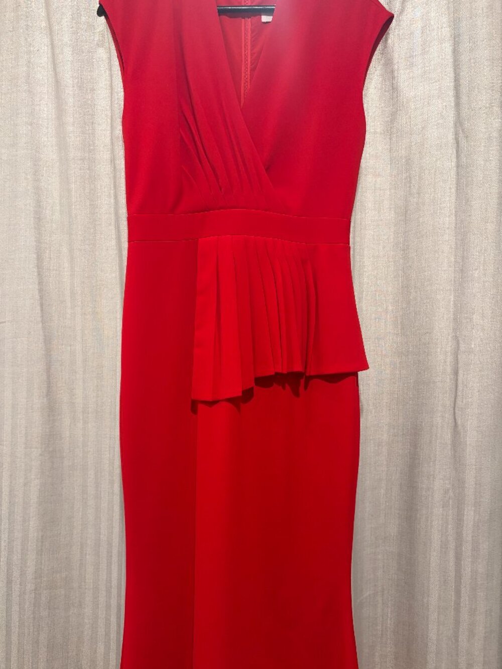 Badgley Mischka Red Prom Dress/Formal Dress/Evening Gown, Size 4, Like New